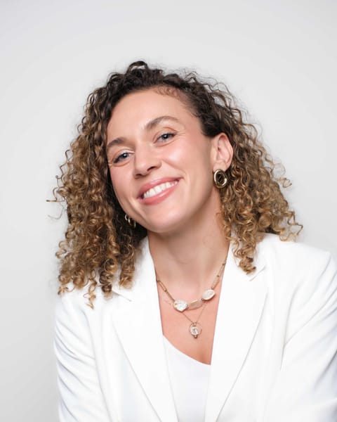 Portrait of Daliana Olah