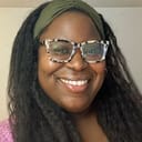 Portrait of Dee Edwards